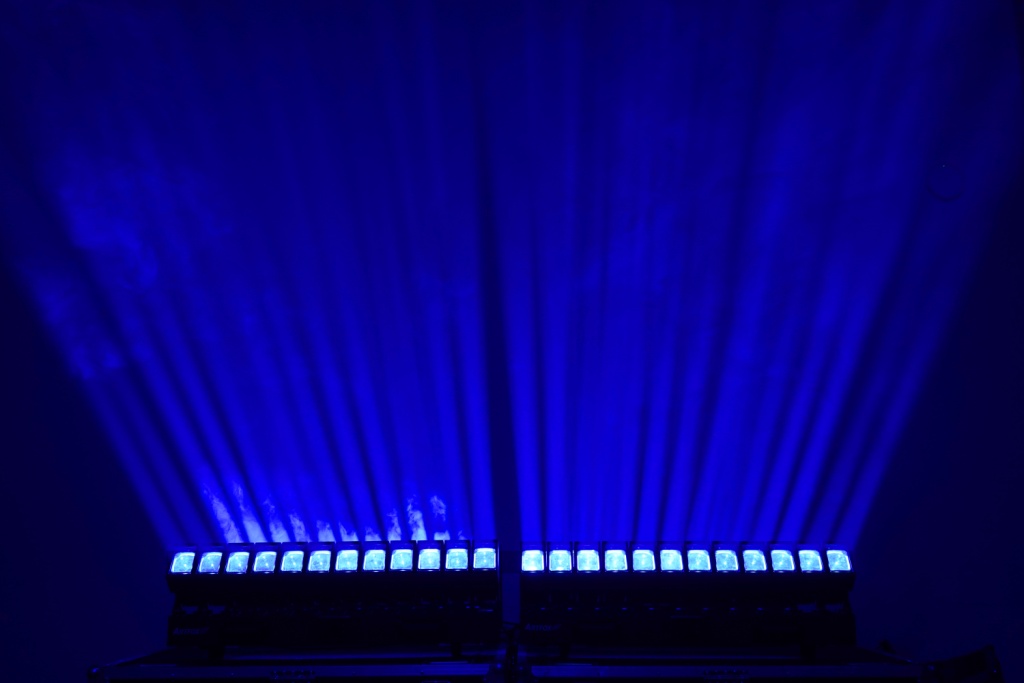 Wall wash light:12x60w, Beam wash 2-in-1, each head control individually